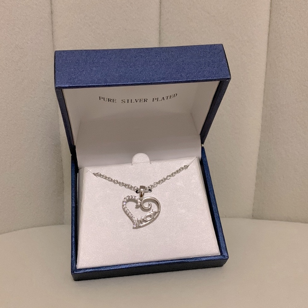 “Mom” Heart ❤️ Necklace